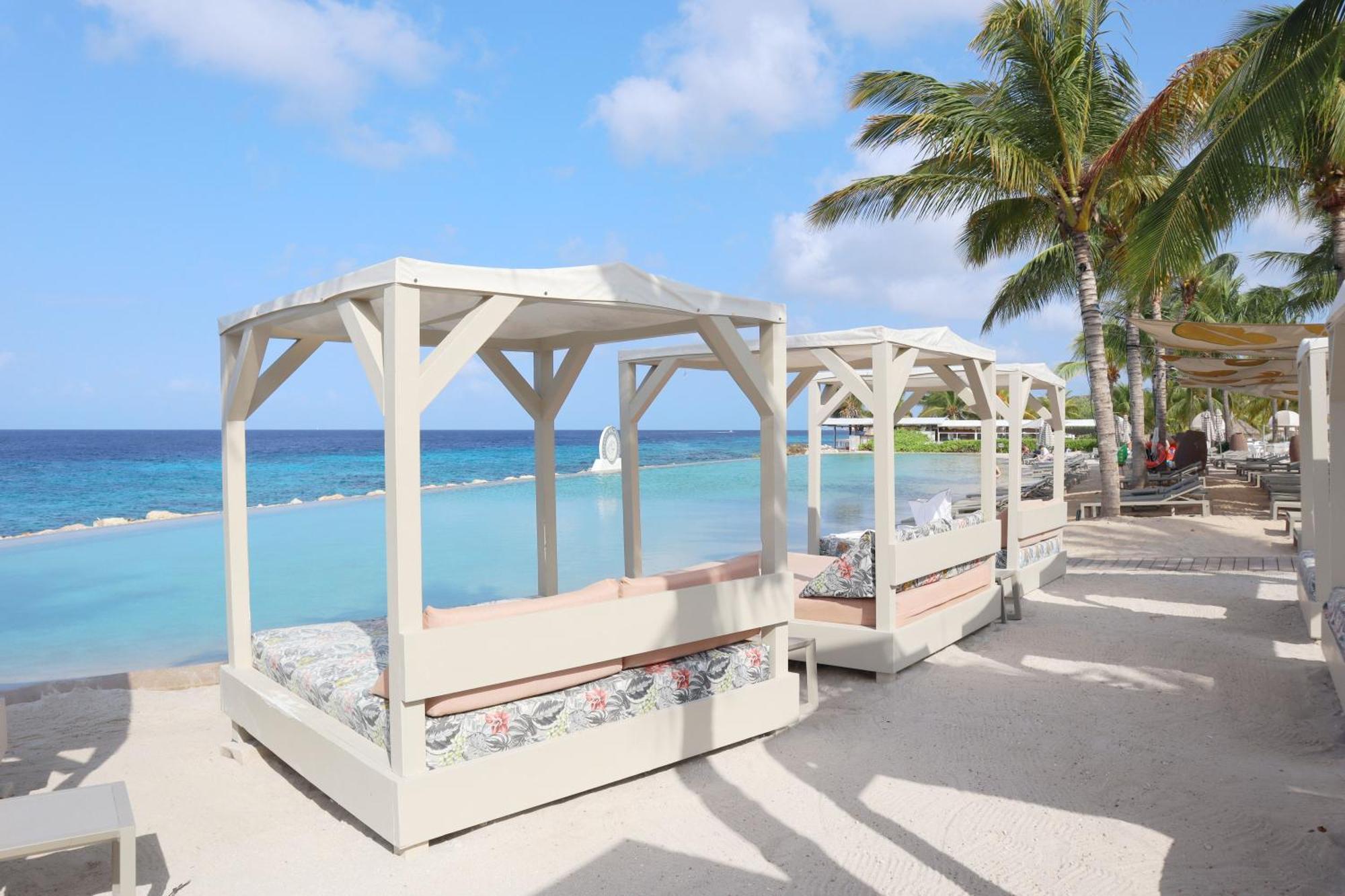 Papagayo Beach Hotel (Adults Only) Вилемстад Екстериор снимка