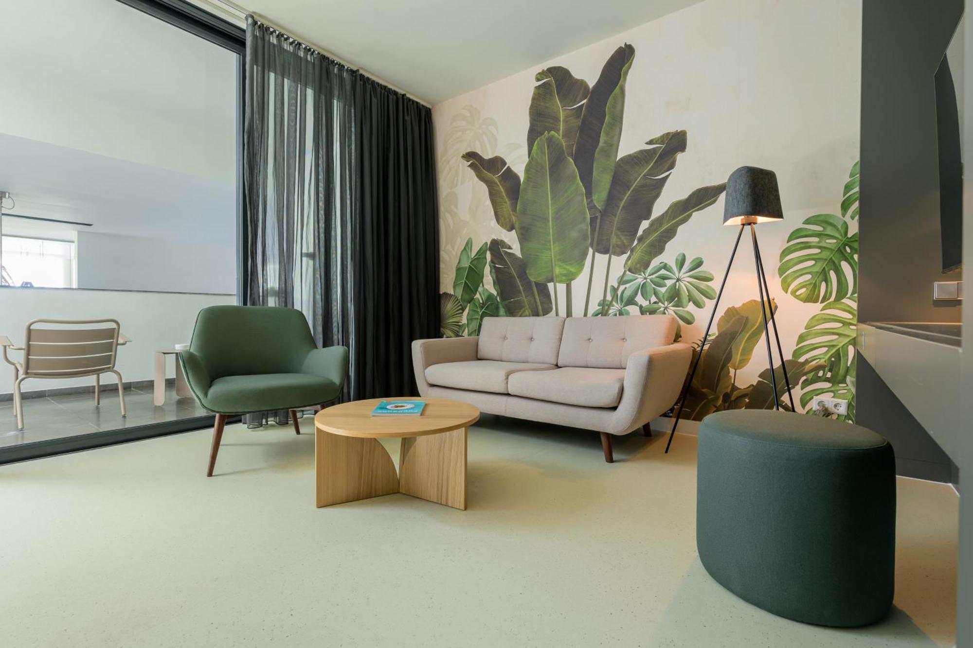 Papagayo Beach Hotel (Adults Only) Вилемстад Екстериор снимка