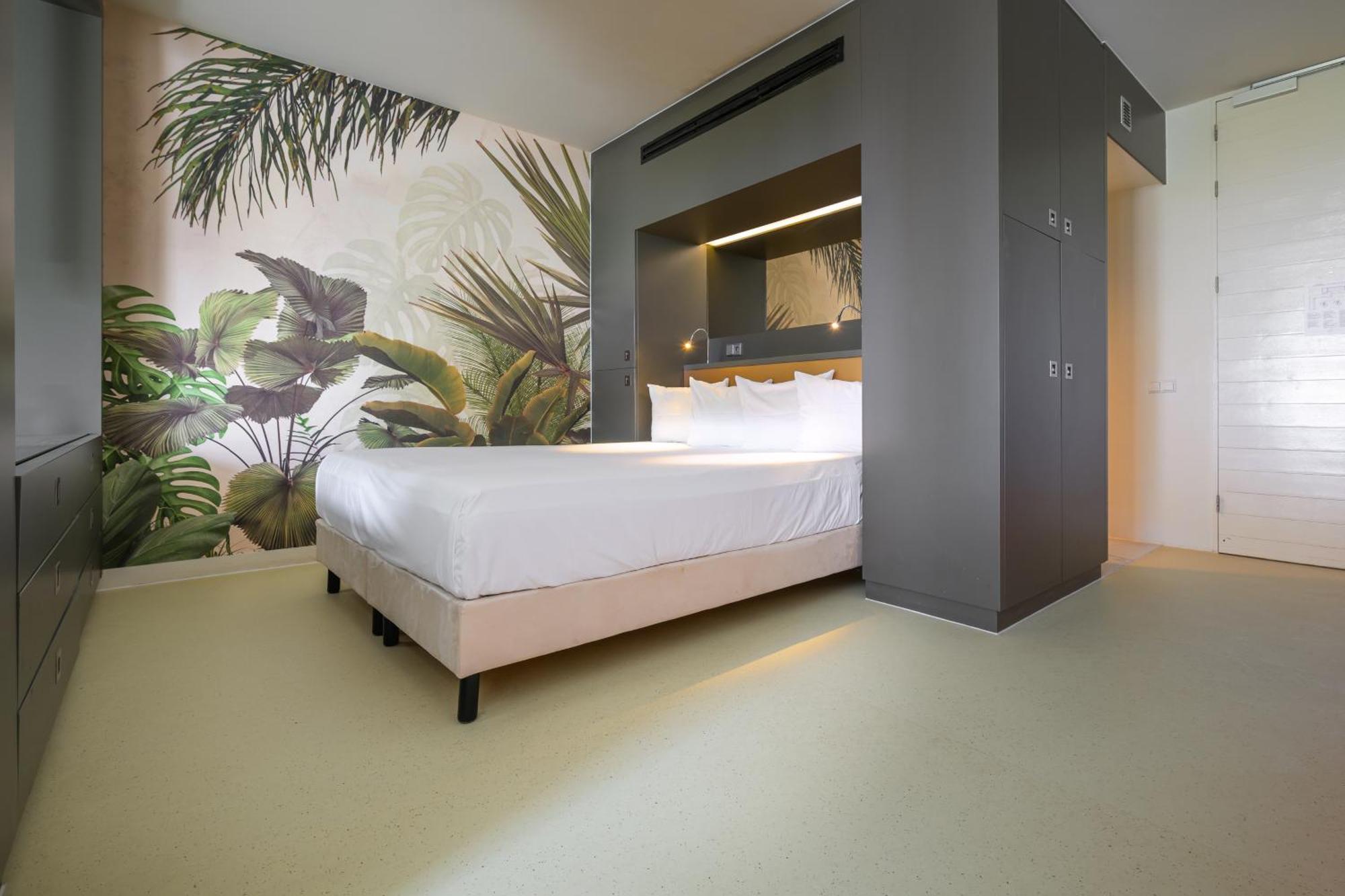 Papagayo Beach Hotel (Adults Only) Вилемстад Екстериор снимка