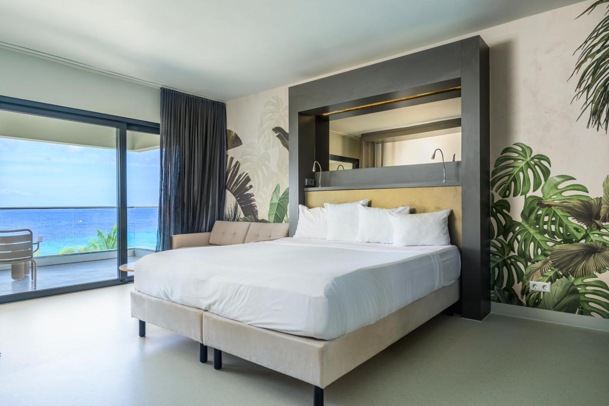 Papagayo Beach Hotel (Adults Only) Вилемстад Екстериор снимка