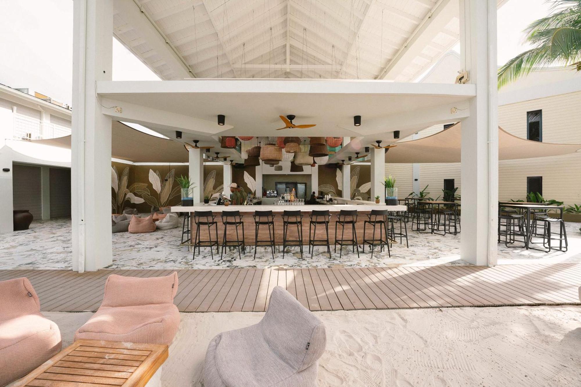 Papagayo Beach Hotel (Adults Only) Вилемстад Екстериор снимка